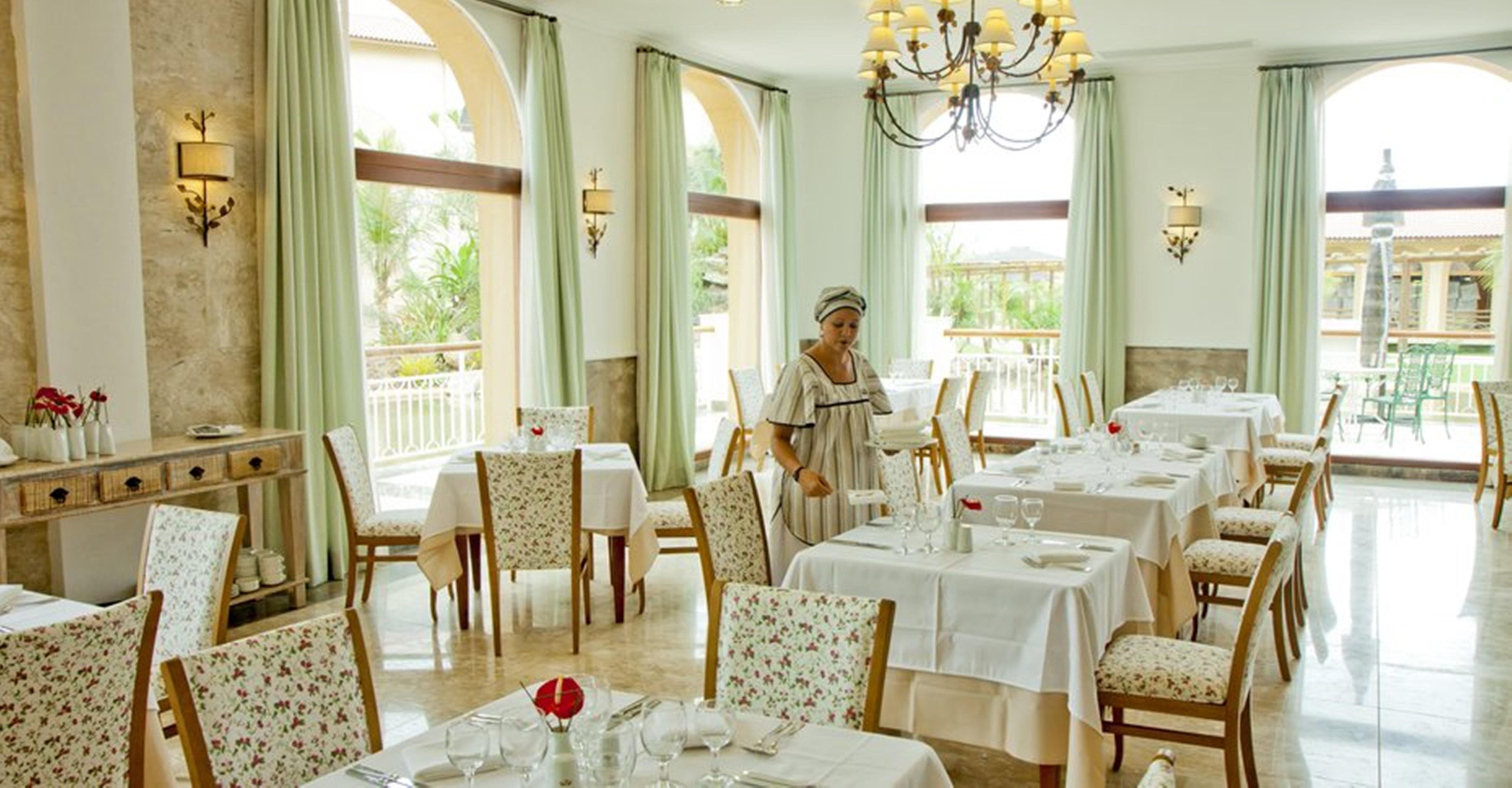 Grand Palladium & 5*
