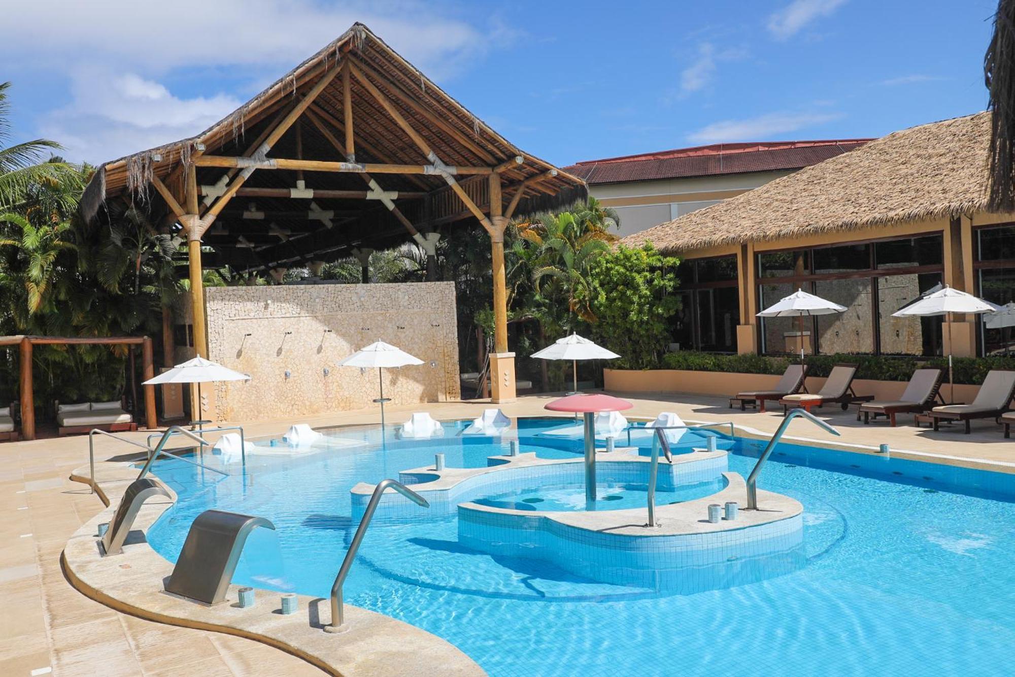 Grand Palladium & Resort